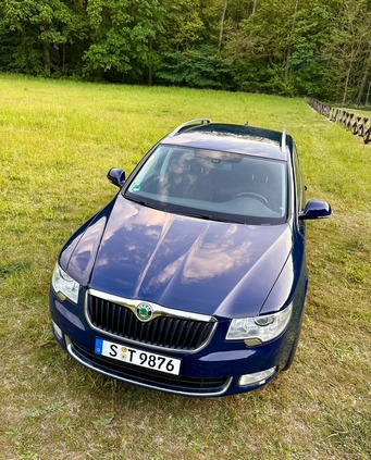 Skoda Superb cena 30500 przebieg: 285000, rok produkcji 2012 z Złocieniec małe 232
